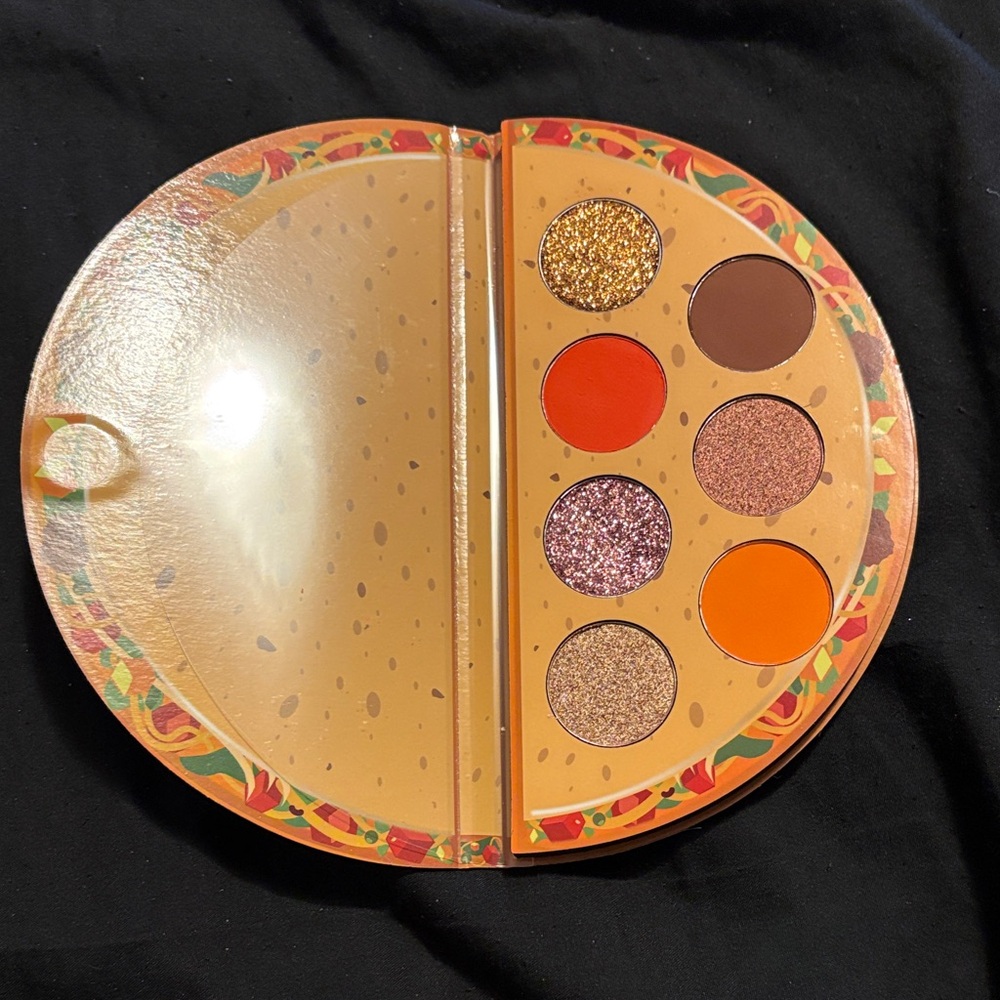 Vibrant Eyeshadow Palette with Glitter and Matte Shades